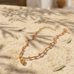 Collana filo seta dorata con pietre corallo e corniola stile mediterraneo pugliese