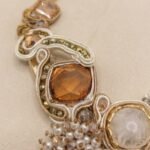 Collana Artigianale Soutache "Alba d'Oro" – Collezione Soutache - immagine 2