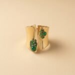 Bracciale verde con quarzo, cristalli e ricamo soutache